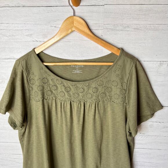 Talbots Top Womens Size 1X Sage Green Eyelet Trim Tee Floral Plus Size Cotton - Picture 6 of 15